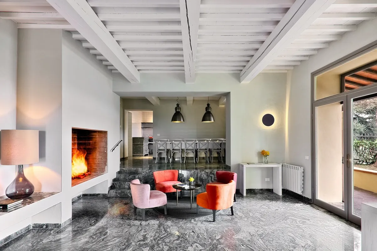 The sitting room, with its fireplace